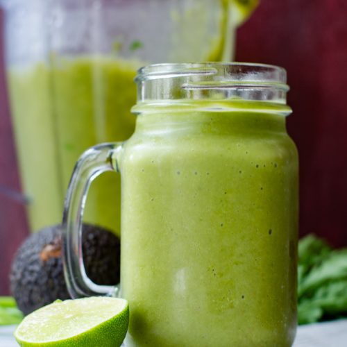 pear arugula and avocado green smoothie