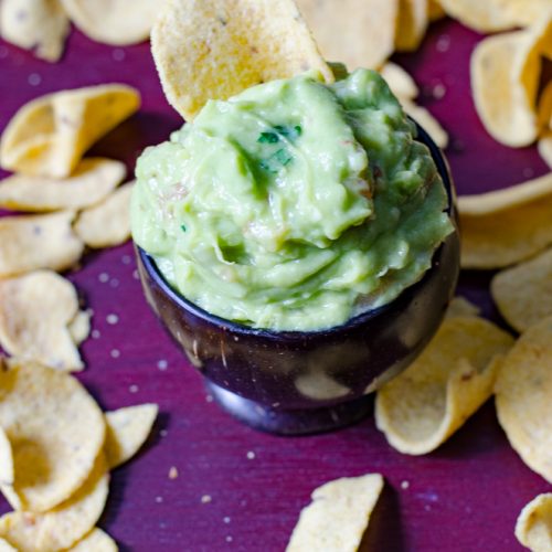 perfect chipotle style guacamole