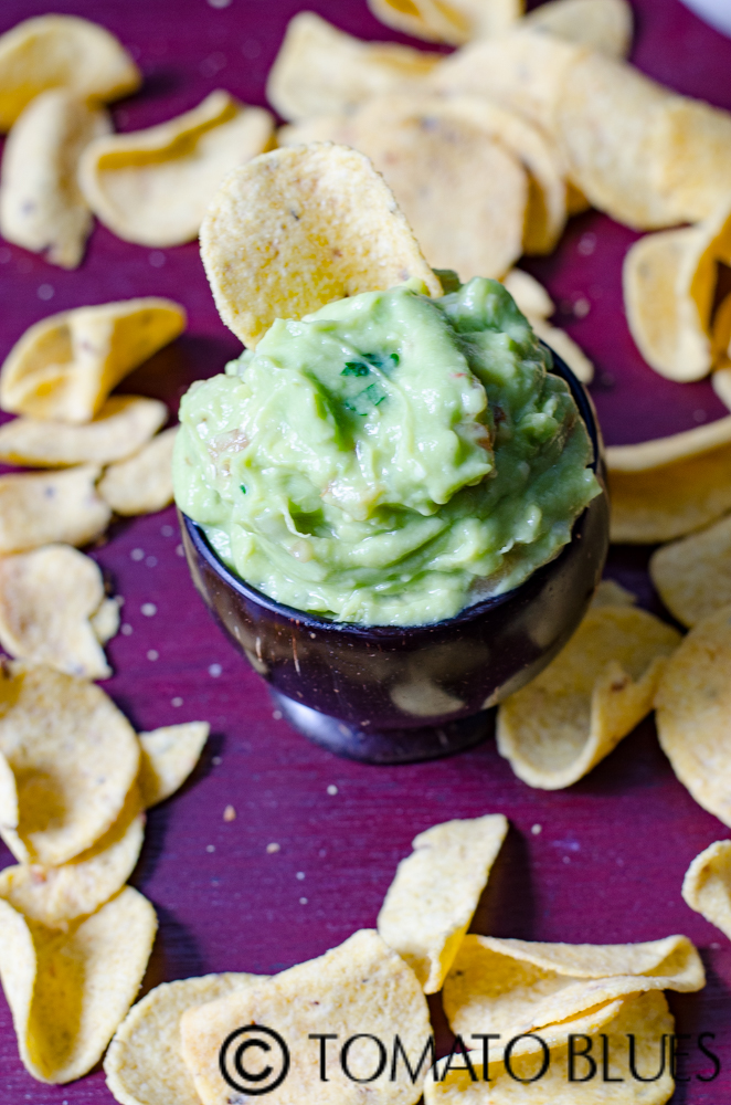 perfect chipotle style guacamole