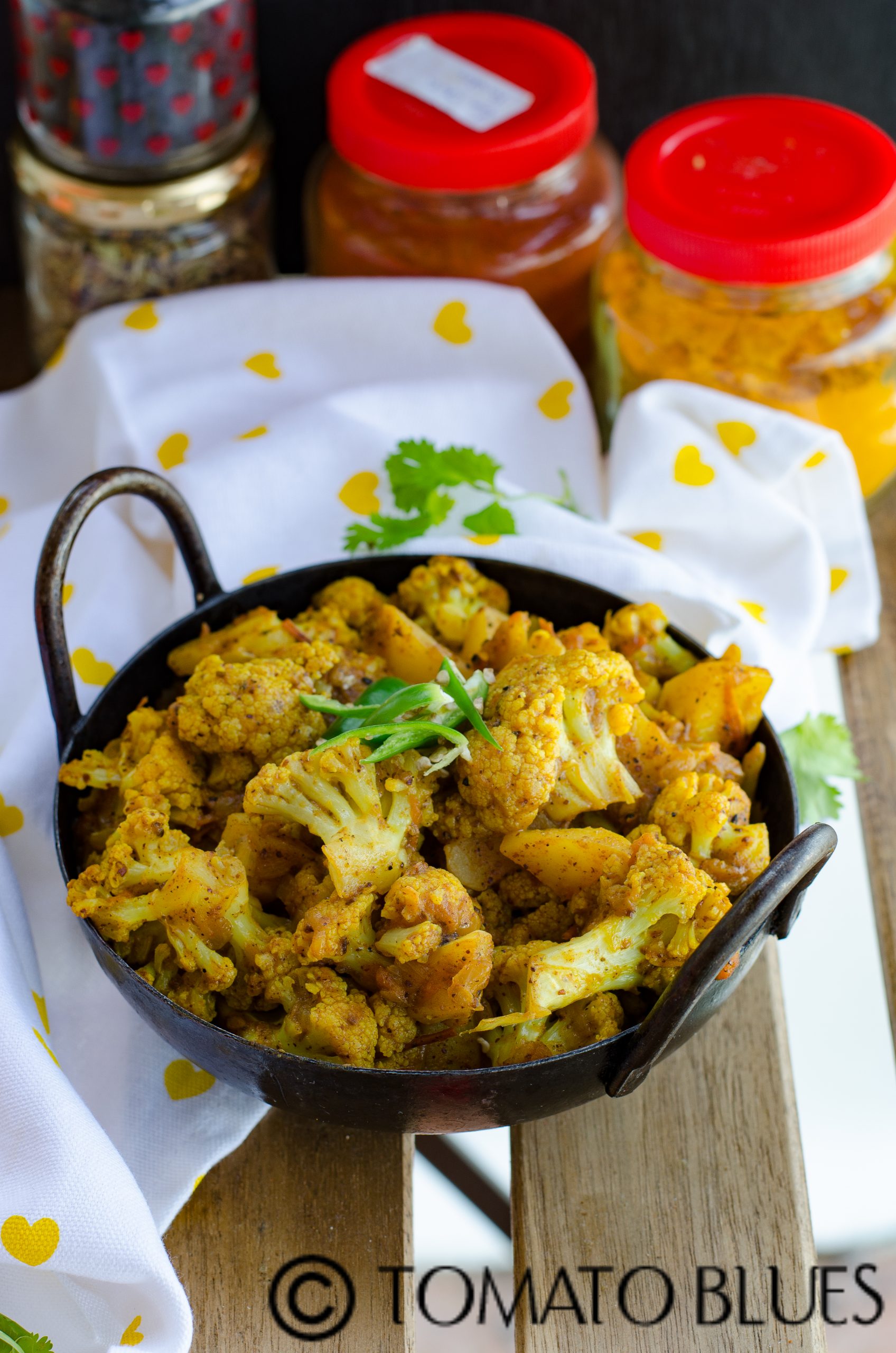 achari aloo gobi