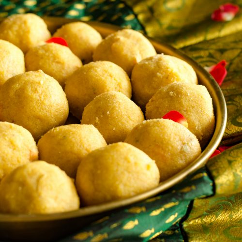 besan ladoo