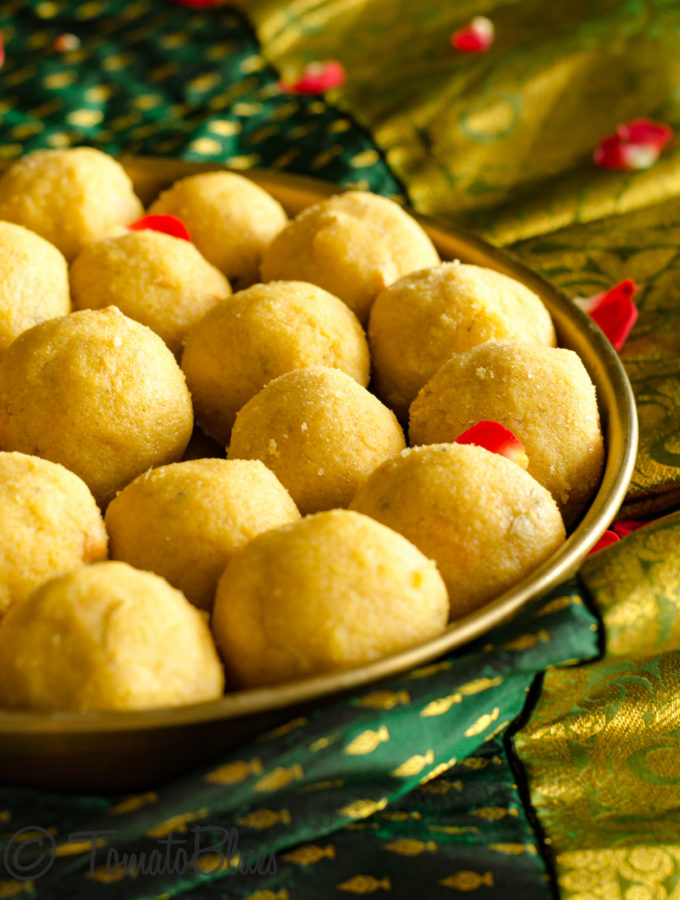 besan ladoo