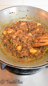 poondu thokku recipe