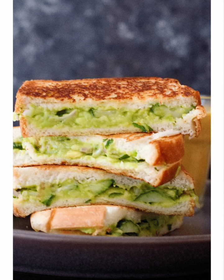 Guacamole sandwich