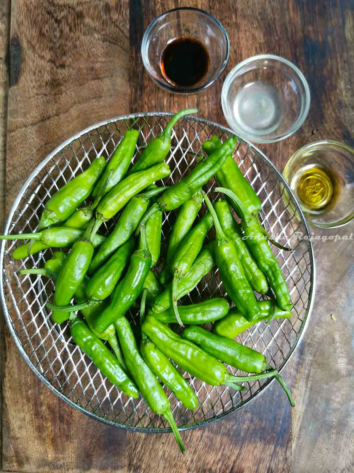 ingredients for air fried shishito peppers