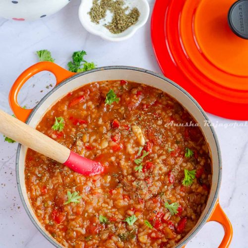 Vegan stuffed pepper soup ready to be served